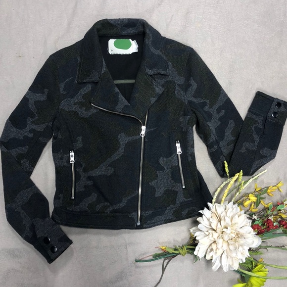 Anthropologie Jackets & Blazers - Anthropologie jacket camo